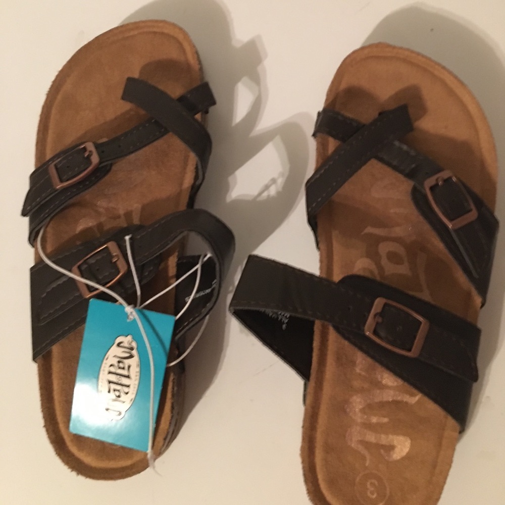 NEW ! Kids Shoes